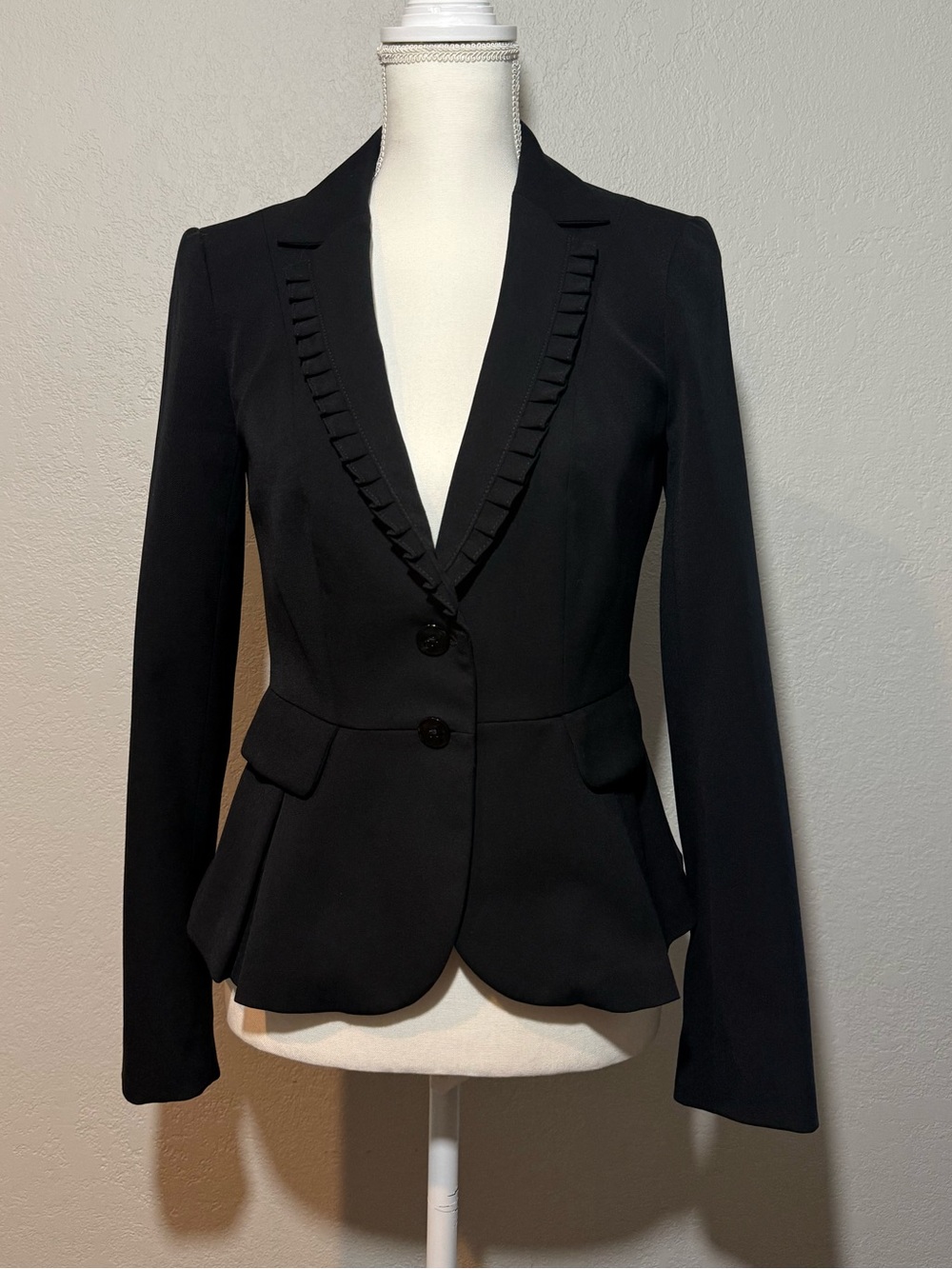 White House Black Market- WHBM- Blazer W/Ruffled lapel trim Size 2